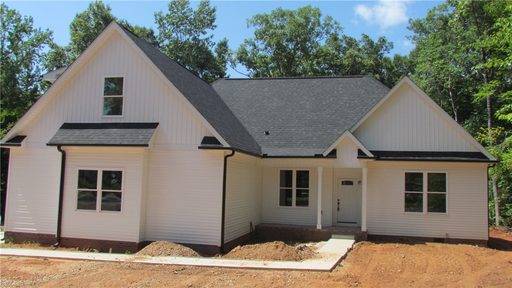 110 The Trace sold home in The Bluff At High Point, Belton, SC
