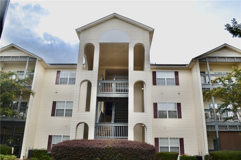 111 Wexford Drive 207