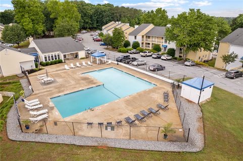 1402 Northlake Drive