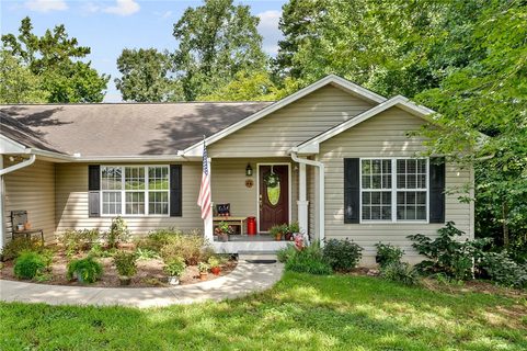 109 Magnolia Way
