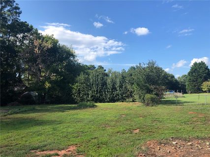 106 Cloverdale Drive