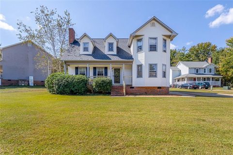 600 Creek Drive