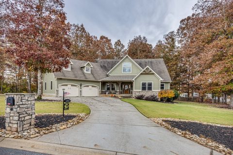 1002 Waterside Drive