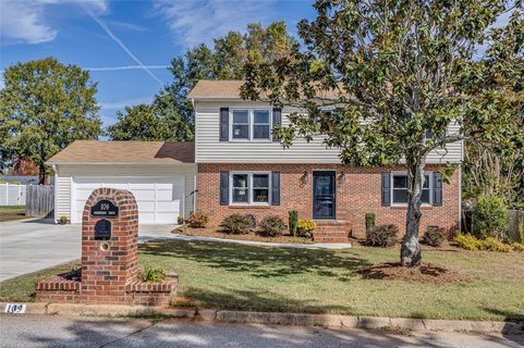 109 Sandhurst Drive