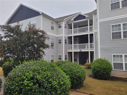 192 University Villge Drive I
