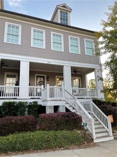 258 Thomas Green Boulevard