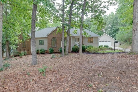 227 Royal Oaks Drive sold home in Royal Oak Shores, Anderson, SC