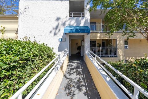 106 Northlake Drive