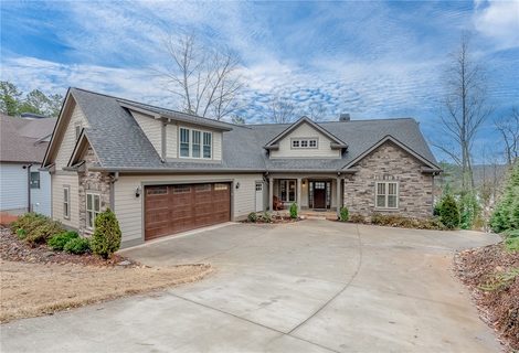 Previously sold for $1,405,000