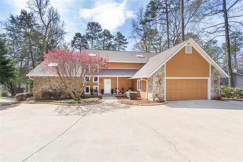 322 Stephen King Drive
