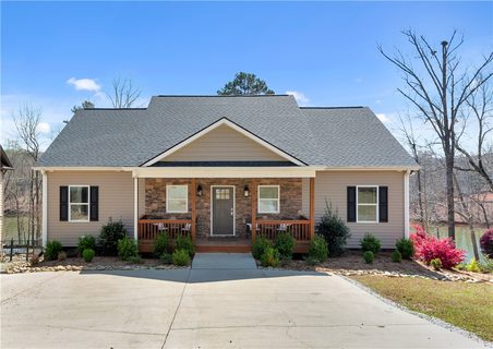 319 Coves End Point sold home in Sunset Pointe, Seneca, SC