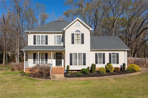 105 Coachman Court
