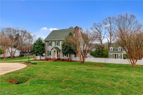 124 Frances Cannon Drive