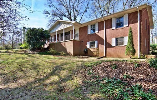 1483 E Tamassee Drive sold home in Cherokee Garden, Seneca, SC