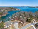 211 E Wynward Pointe Drive sold home in Salem, SC