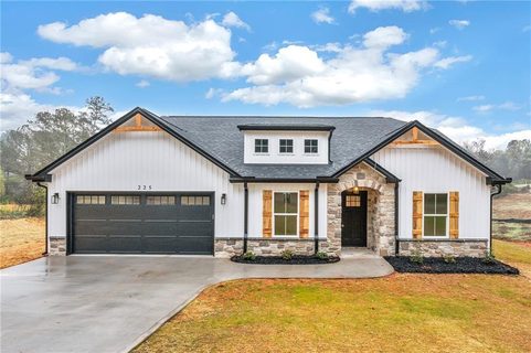 225 Heather Trail