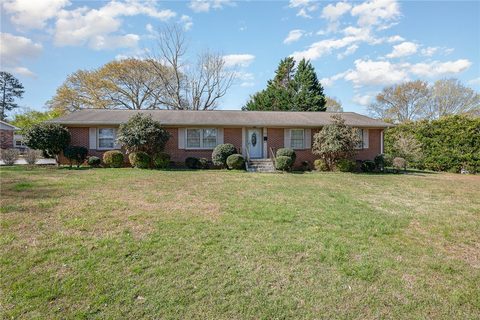 529 Drayton Circle