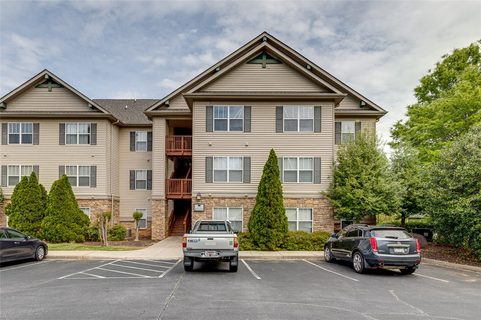 631 Harts Cove Way