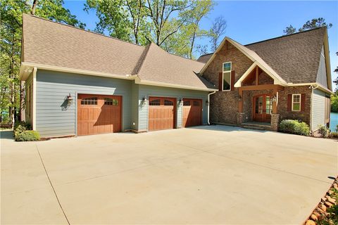 3021 Deep Water Way