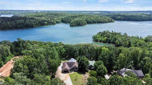 512 Tammerick Trail sold home in Tammerick Shore, Fair Play, SC