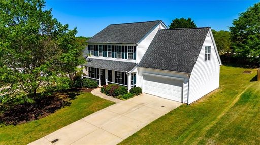 206 Crestwood Court