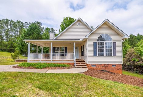 220 Lakewood Drive