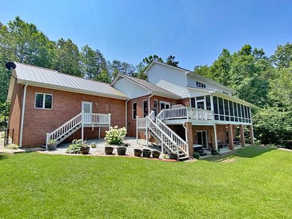 396 Sumrall Way sold home in Tabor Estates, Westminster, SC
