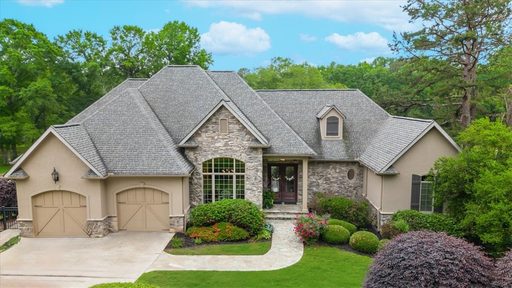 808 Grey Oaks Drive