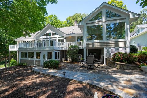 14 Eastern Point