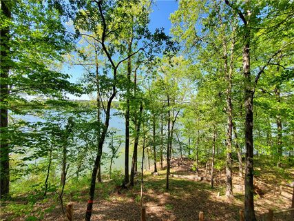 Lot 6 Horseshoe Bend Drive sold home in Horseshoe Bend, Westminster, SC