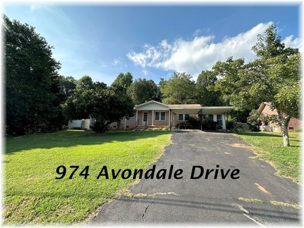 974 Avondale Drive sold home in Avondale, Seneca, SC