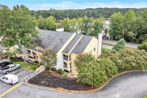 108 Northlake Drive