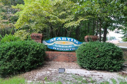 000 Lynnhaven Drive sold home in Martin Creek, Seneca, SC