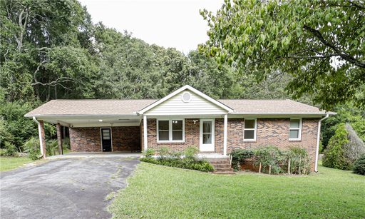 309 Andrew Pickens Drive sold home in Singing Pines, Seneca, SC