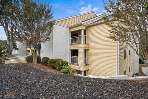 104 Northlake Drive