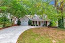 132 Grand Oak Circle sold home in Pendleton, SC