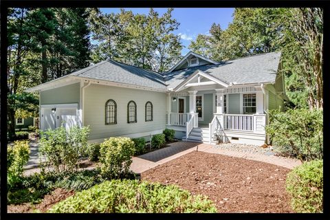 6 Lakeside Drive