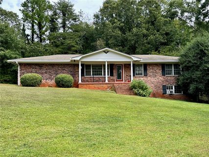 1612 E Tamassee Drive sold home in Cherokee Garden, Seneca, SC