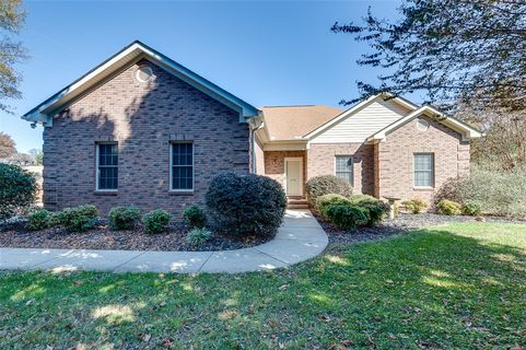 215 Killarney Way sold home in Smithfield, Easley, SC