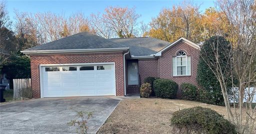 11 Woodbridge Circle
