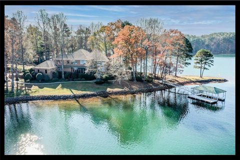 152 S Oak Pointe Drive sold home in South Oak Point, Seneca, SC