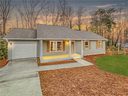 415 Sherwood Drive sold home in Seneca, SC