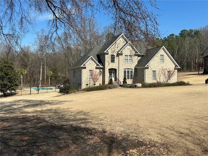 1024 Harpers Way