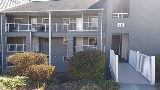 1811 Northlake Drive