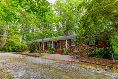 604 Roosevelt Drive sold home in Crestview Heights, Easley, SC