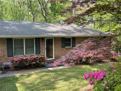 6012 Forest Drive sold home in Enchanted Hills, Seneca, SC