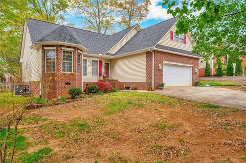 205 Lyttleton Way sold home in The Governors, Anderson, SC