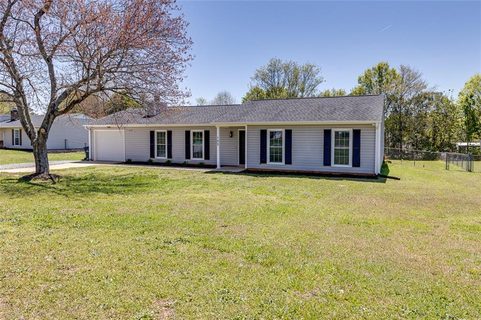 105 Sedgefield Court sold home in Sedgefield, Anderson, SC