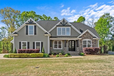 102 Jones Creek Circle