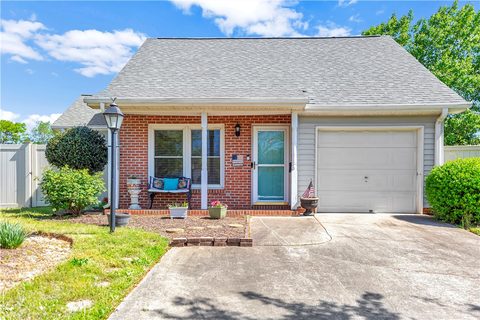 105 Cobblestone Court sold home in Cobblestone East, Anderson, SC